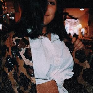 Meet your Posher, Bella